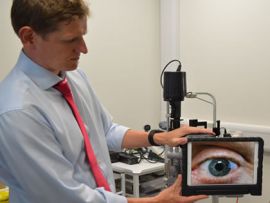 World's first tele-examination of an eye using 5G broadband 